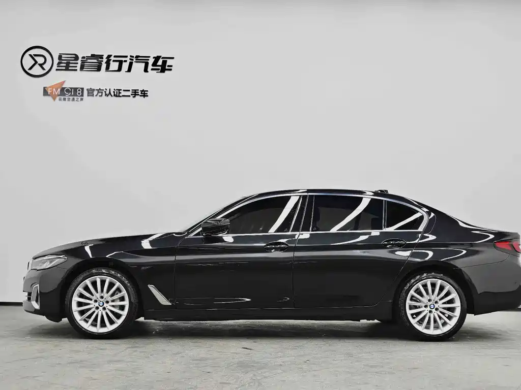 BMW 5 Series — миниатюра 6