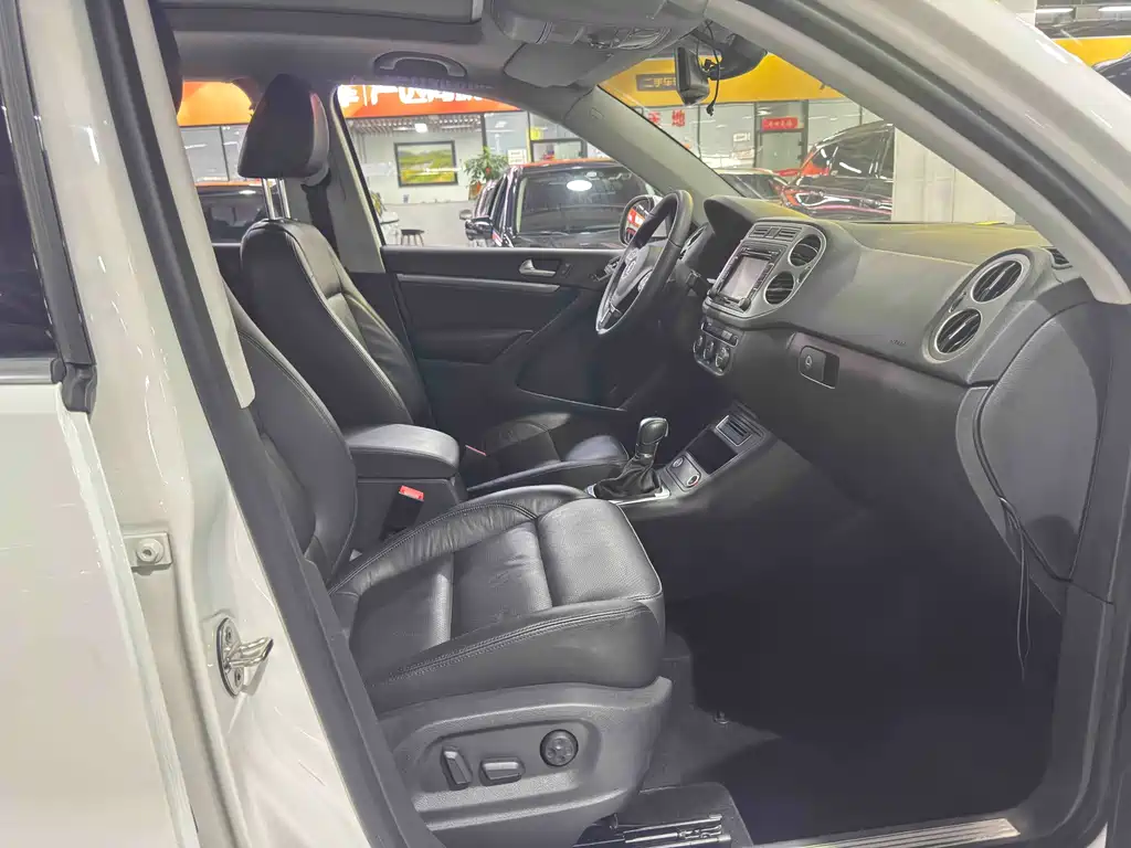 Volkswagen Tiguan — миниатюра 9