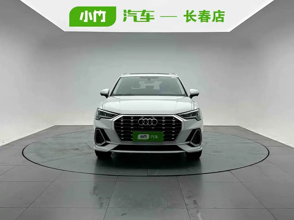 Audi Q3 2022 35 TFSI
