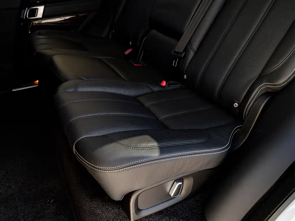 Land Rover Range Rover — миниатюра 12