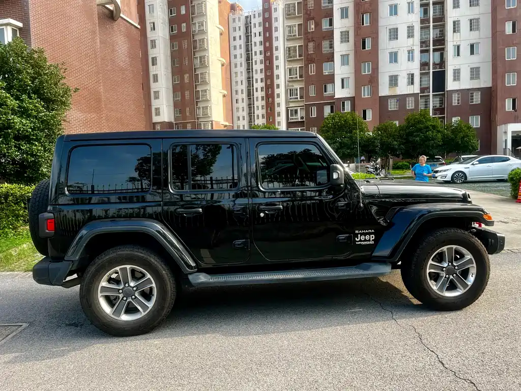 Jeep Wrangler — миниатюра 3