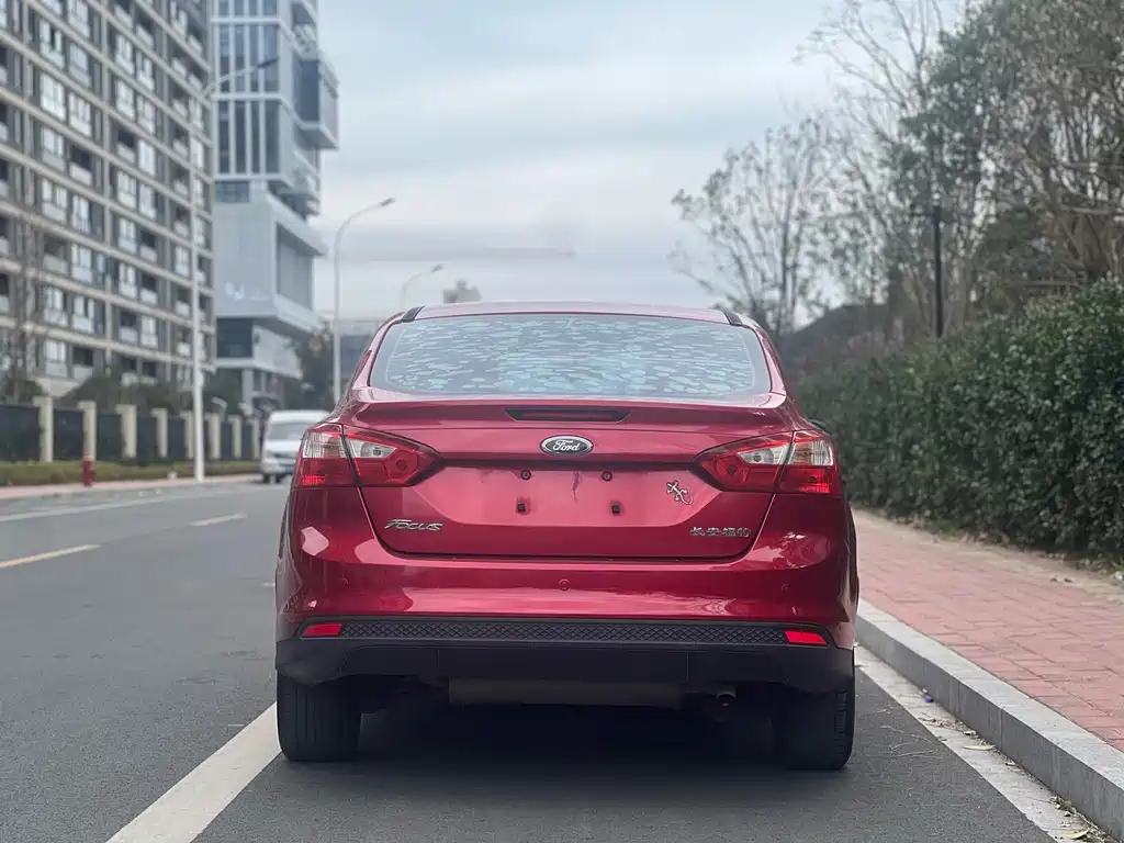 Ford Focus — миниатюра 6