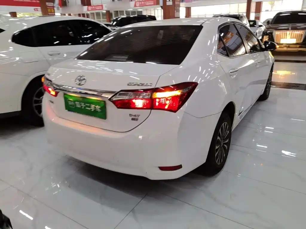 Toyota Corolla — миниатюра 7