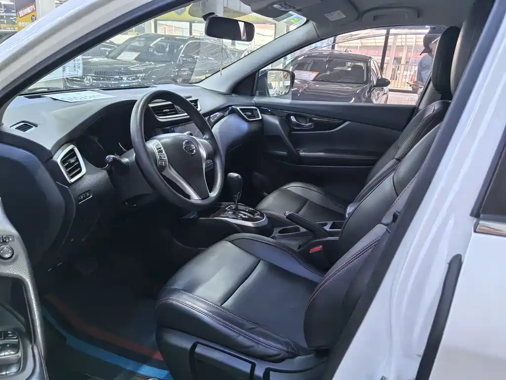 Nissan Qashqai — миниатюра 7