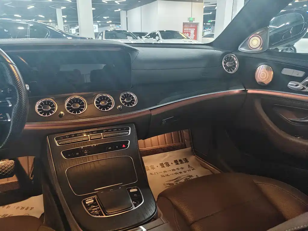Mercedes-Benz E-Class — миниатюра 15