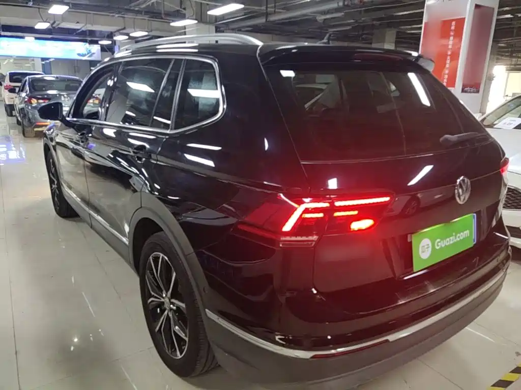Volkswagen Tiguan L — миниатюра 5