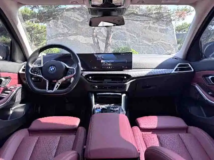 BMW i3 2025 eDrive 40 L
