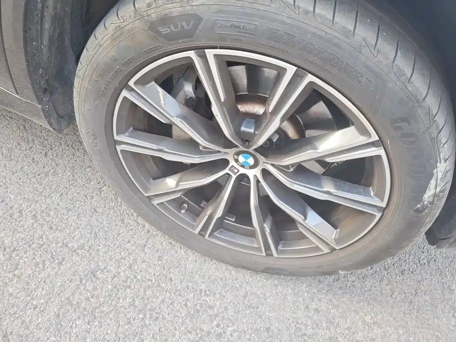 BMW X5 — миниатюра 6
