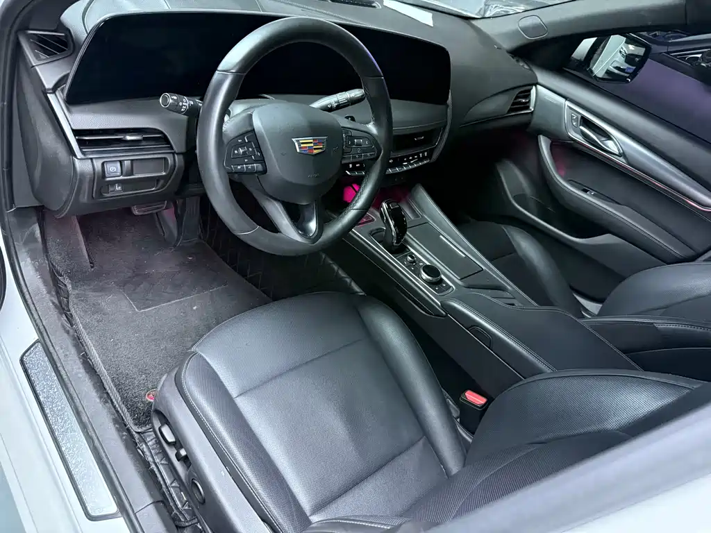 Cadillac CT5 — миниатюра 4