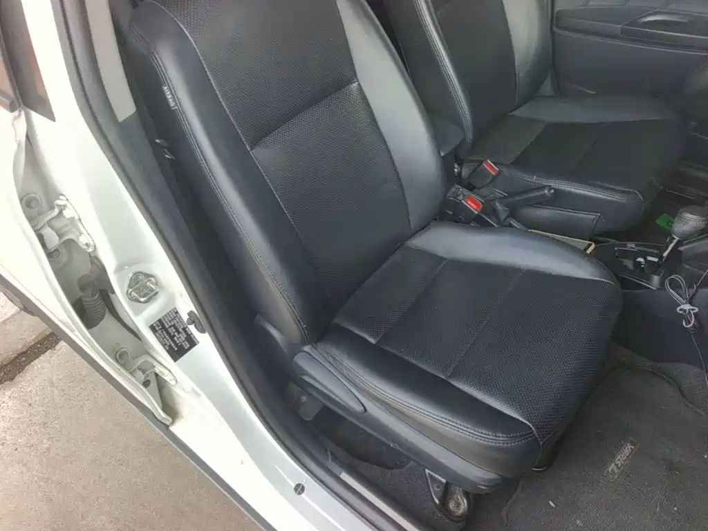 Toyota Yaris L — миниатюра 25