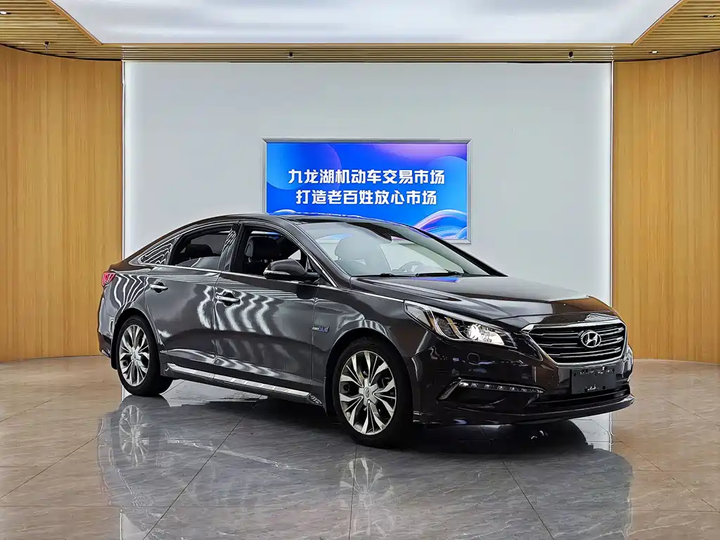 Hyundai Sonata — миниатюра 3