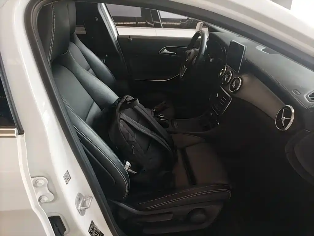 Mercedes-Benz GLA — миниатюра 25