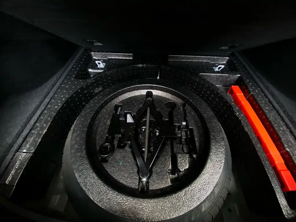 GEELY AUTOMOBILE EMGRAND GS