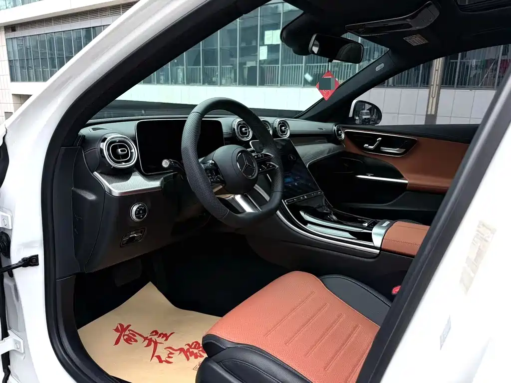 Mercedes-Benz C-Class — миниатюра 4