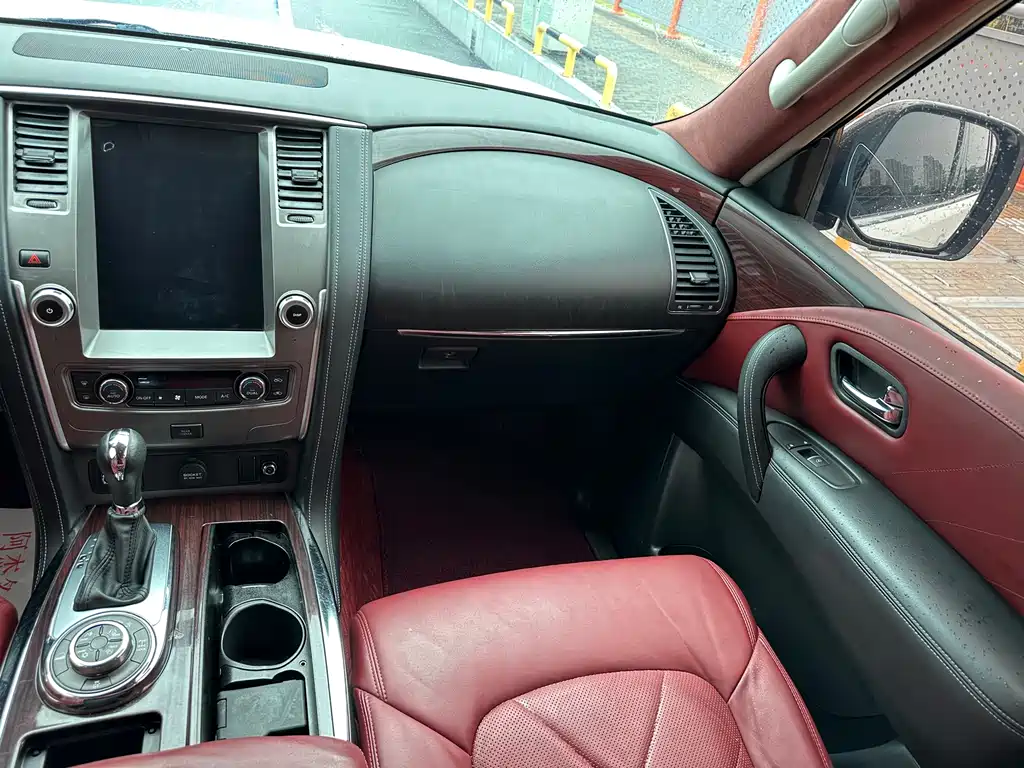 Nissan Patrol 2018 4.0L