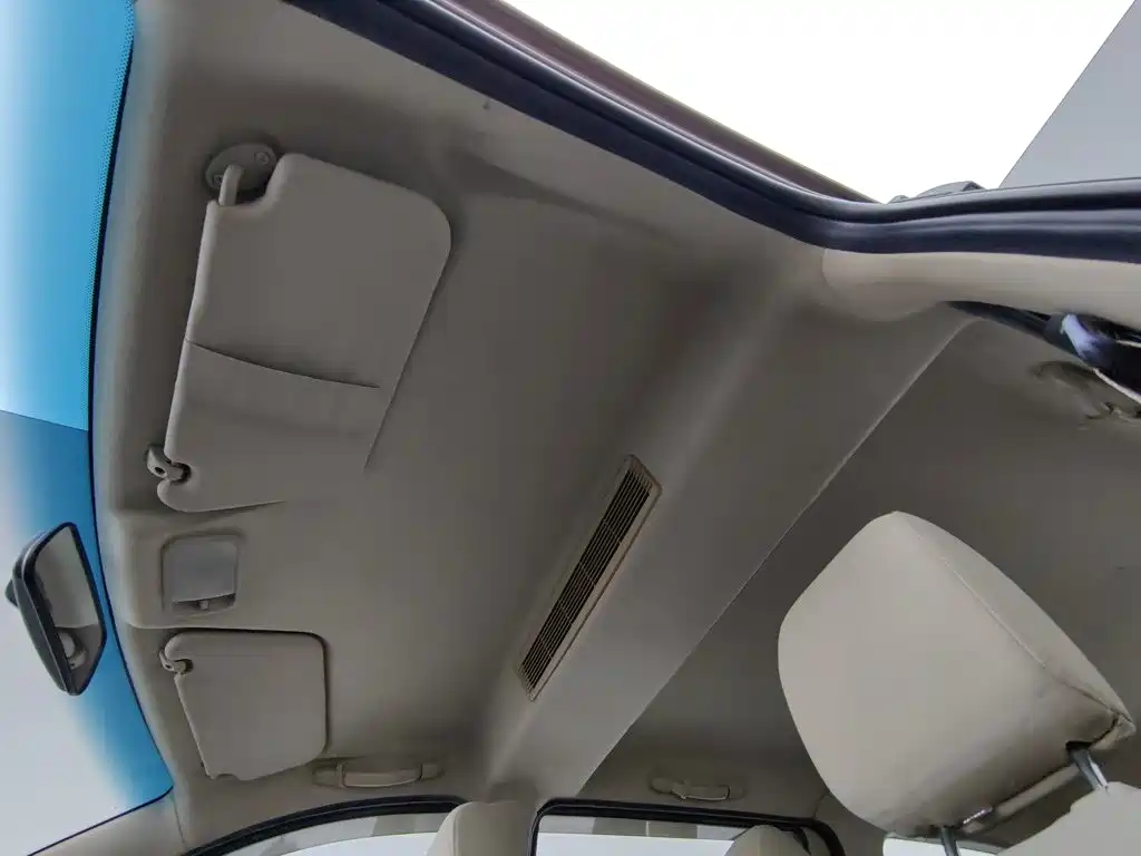 Wuling Hongguang — миниатюра 14