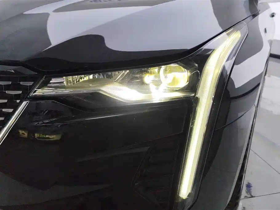 Cadillac CT4 2023 25T