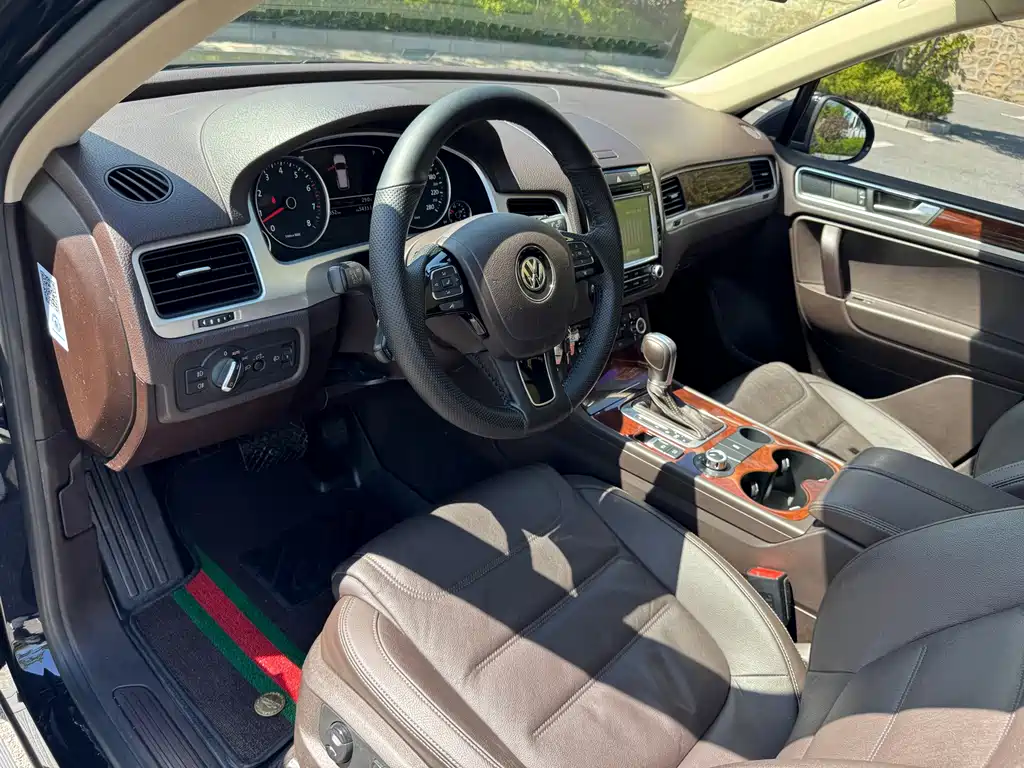 Volkswagen Touareg — миниатюра 8