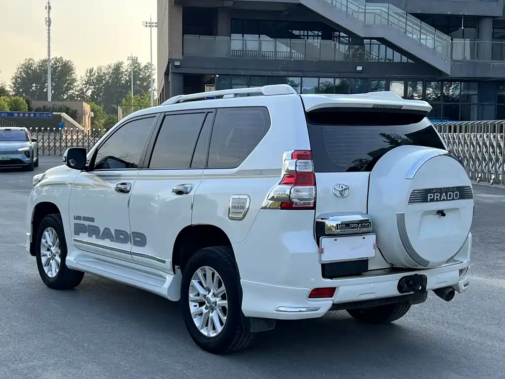 Toyota Prado (Import) — миниатюра 4