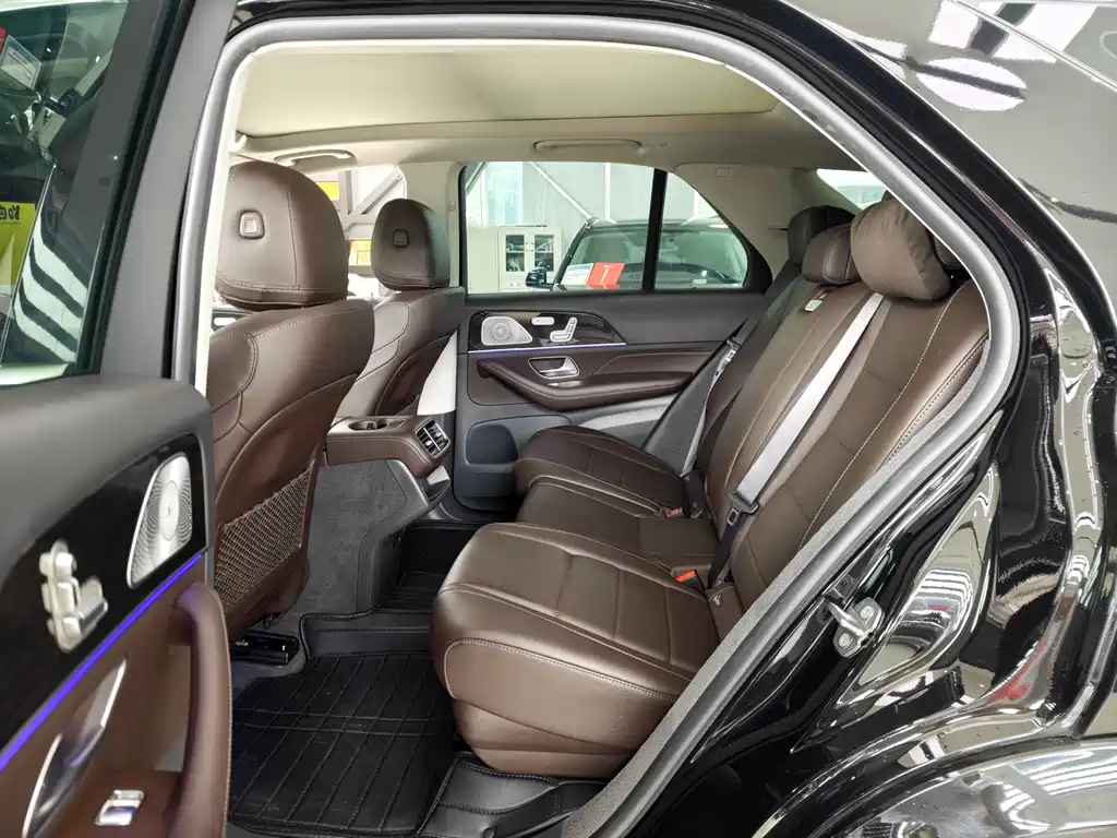 Mercedes-Benz GLE (Import) — миниатюра 14
