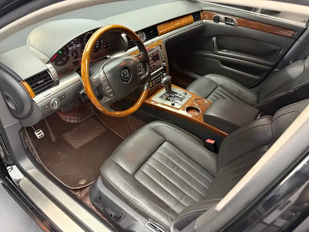 Volkswagen Phaeton — миниатюра 16