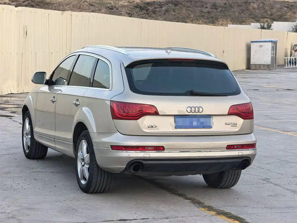 Audi Q7 — миниатюра 9