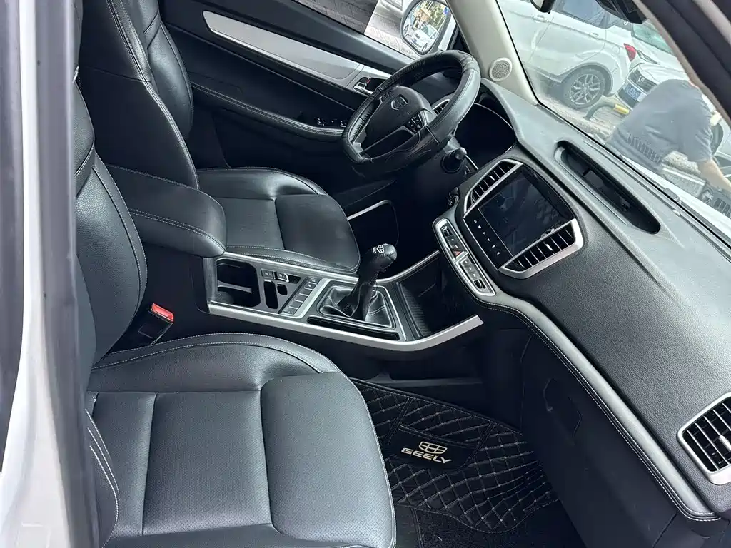 Geely Vision X6 — миниатюра 3