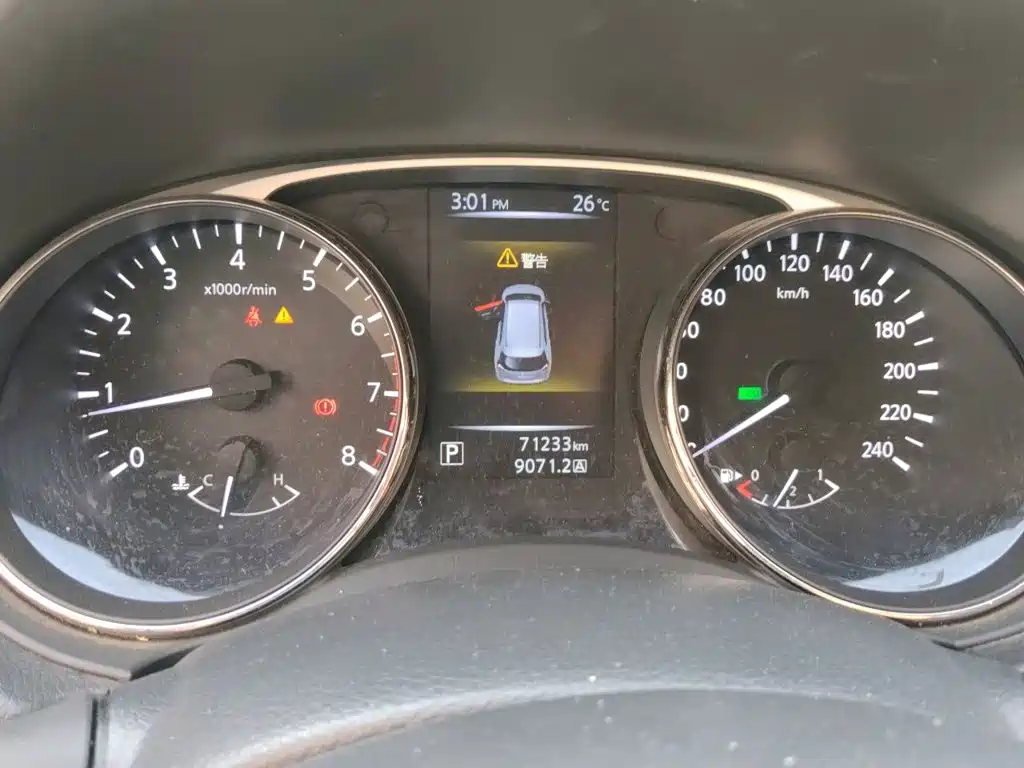 Nissan X-Trail — миниатюра 7