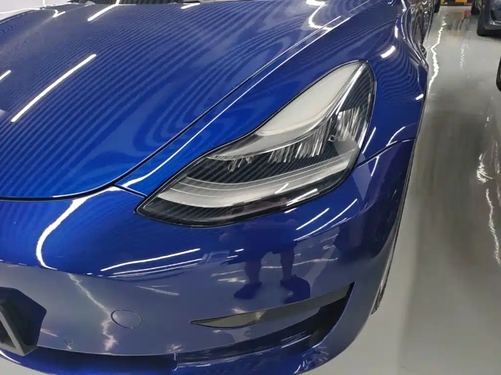 Tesla Model 3 — миниатюра 24