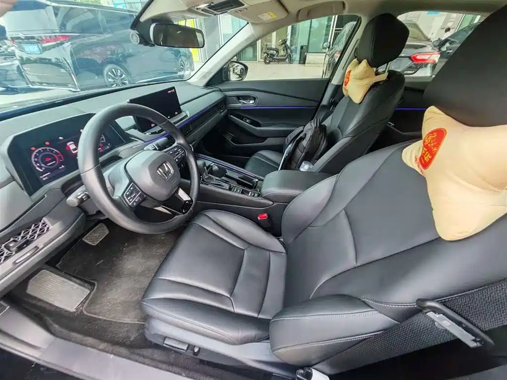Honda Accord — миниатюра 7