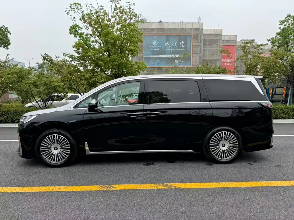 LANTU AUTOMOBILE LANTU DREAMER