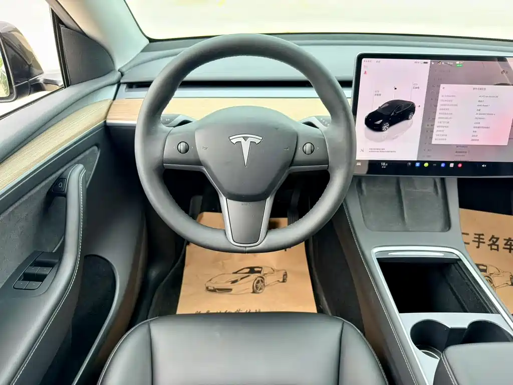 Tesla Model Y — фотографии объявления, Фото 12