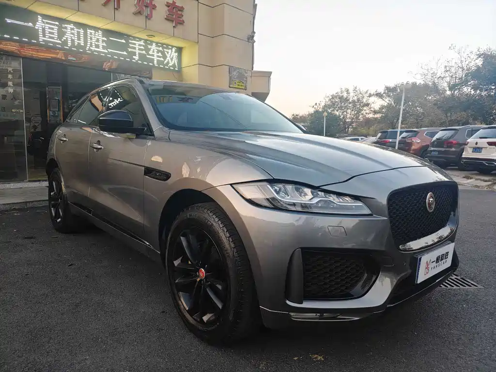 JAGUAR F PACE
