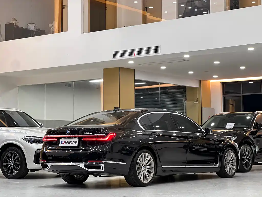 BMW 7 Series 7 2021 740Li Lead Luxury