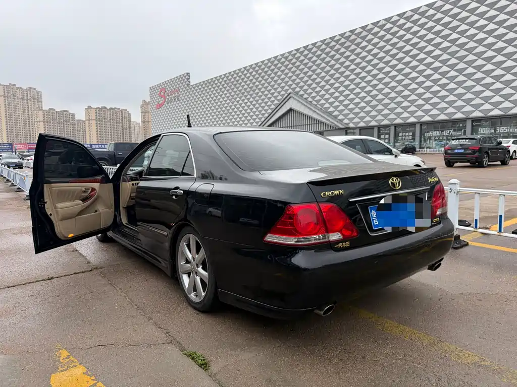 Toyota Crown 2007 2.5L Royal