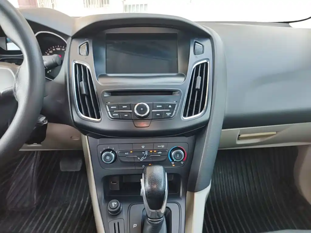 Ford Focus — миниатюра 13