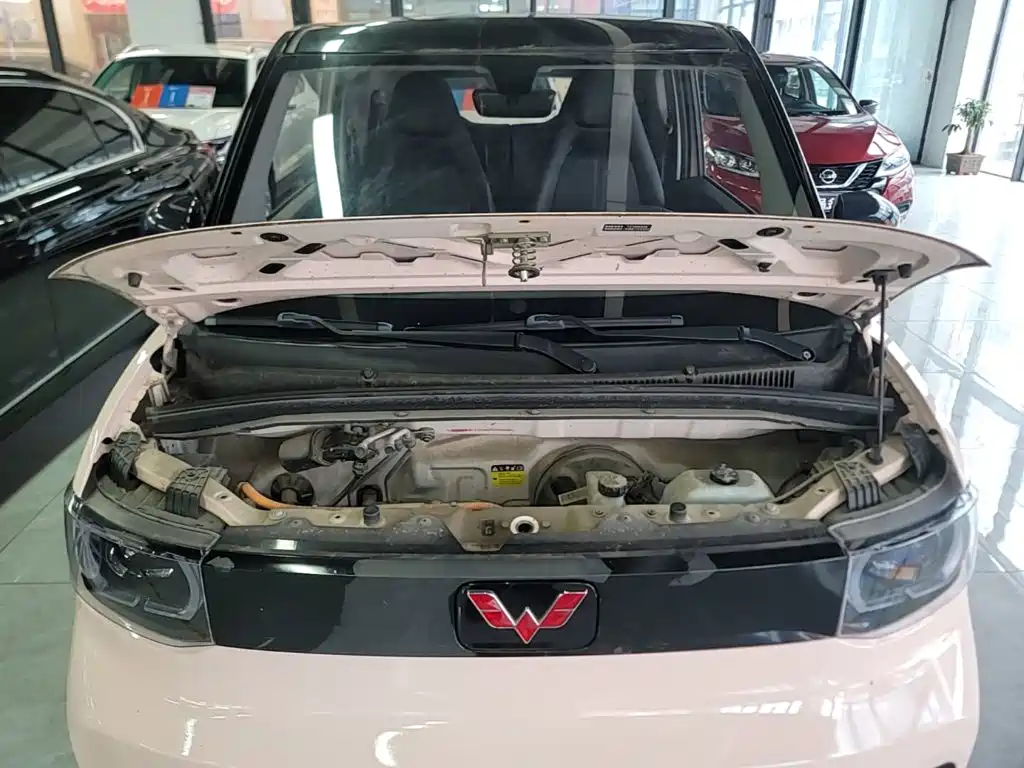 Wuling MINIEV — миниатюра 20