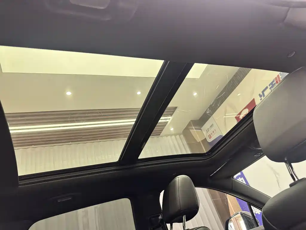 Cadillac XT5 — миниатюра 21