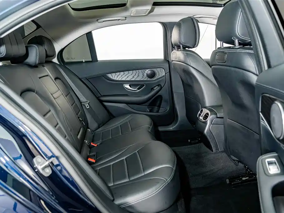 Mercedes-Benz C-Class — миниатюра 20