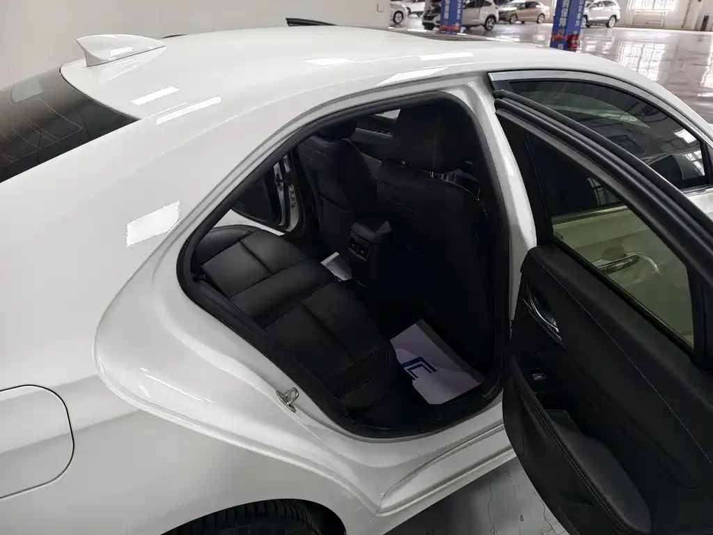 Cadillac CT4 — миниатюра 16