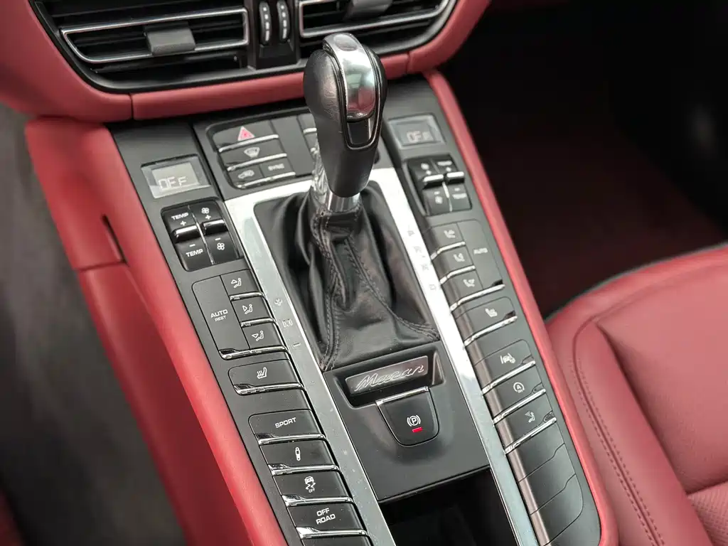 Porsche Macan — миниатюра 13