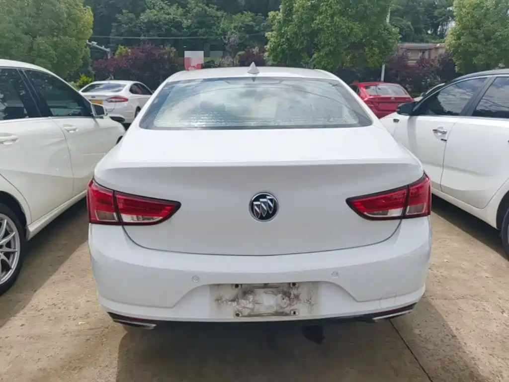 Buick Verano — миниатюра 6