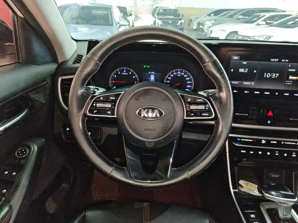 Kia KX3 — миниатюра 11