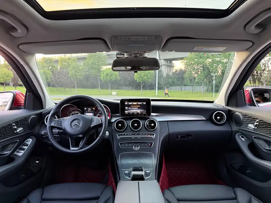 Mercedes-Benz C-Class — миниатюра 16