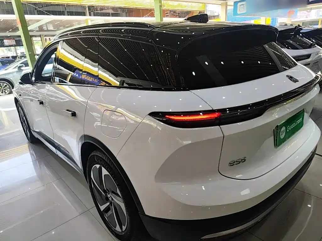 NIO ES6 — миниатюра 5