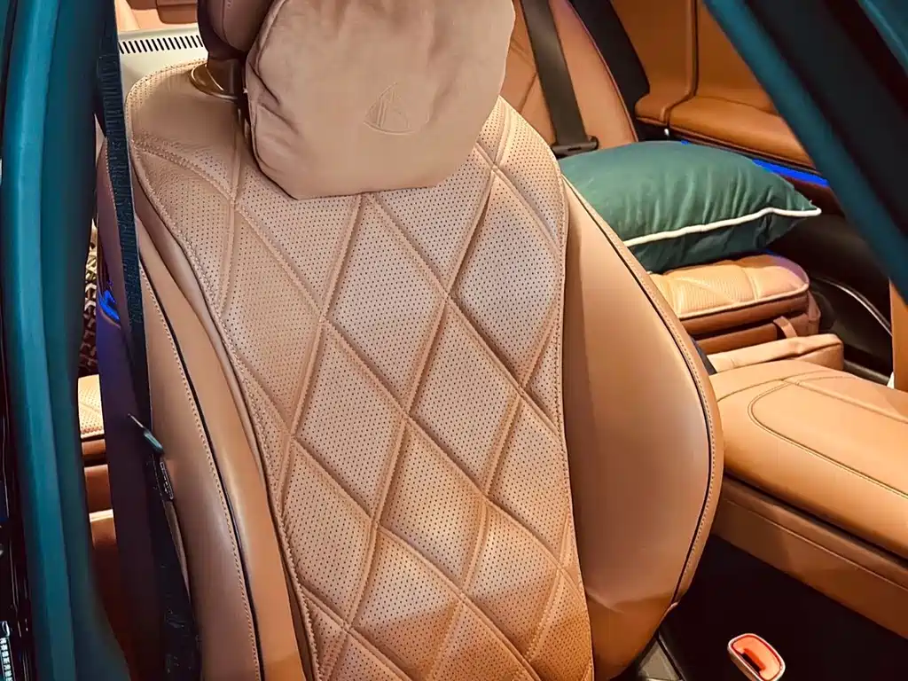 Mercedes-Benz S-Class — миниатюра 13