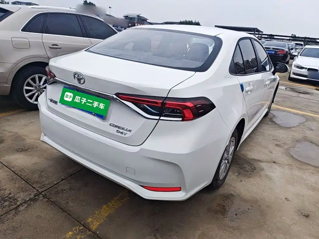 Toyota Corolla — миниатюра 7