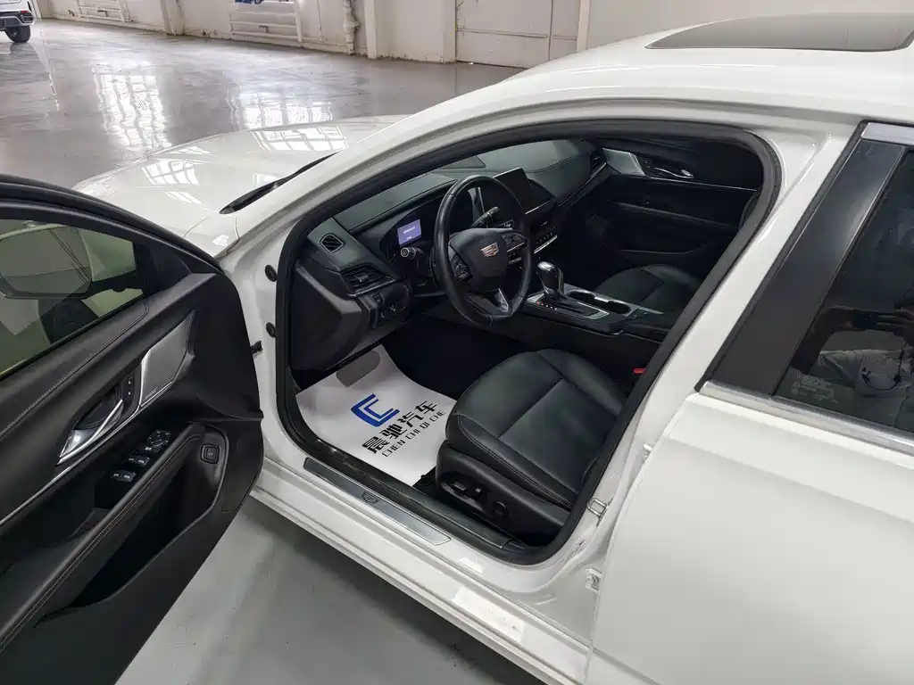 Cadillac CT4 — миниатюра 13