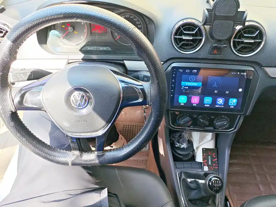 Volkswagen Jetta — миниатюра 12