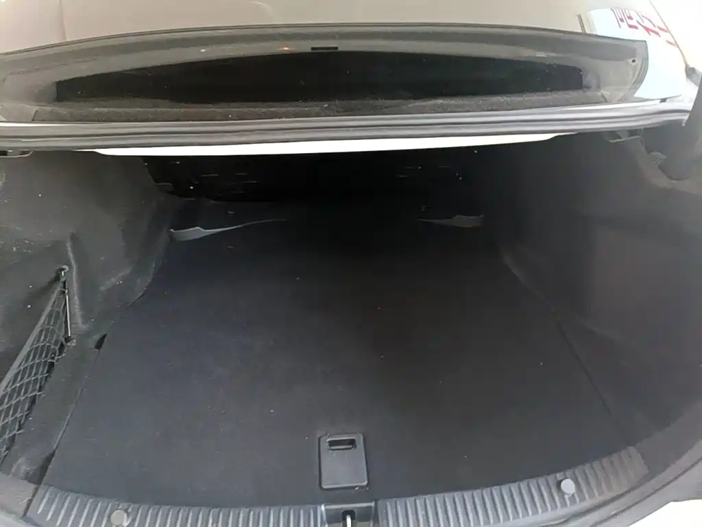 Mercedes-Benz C-Class — миниатюра 19